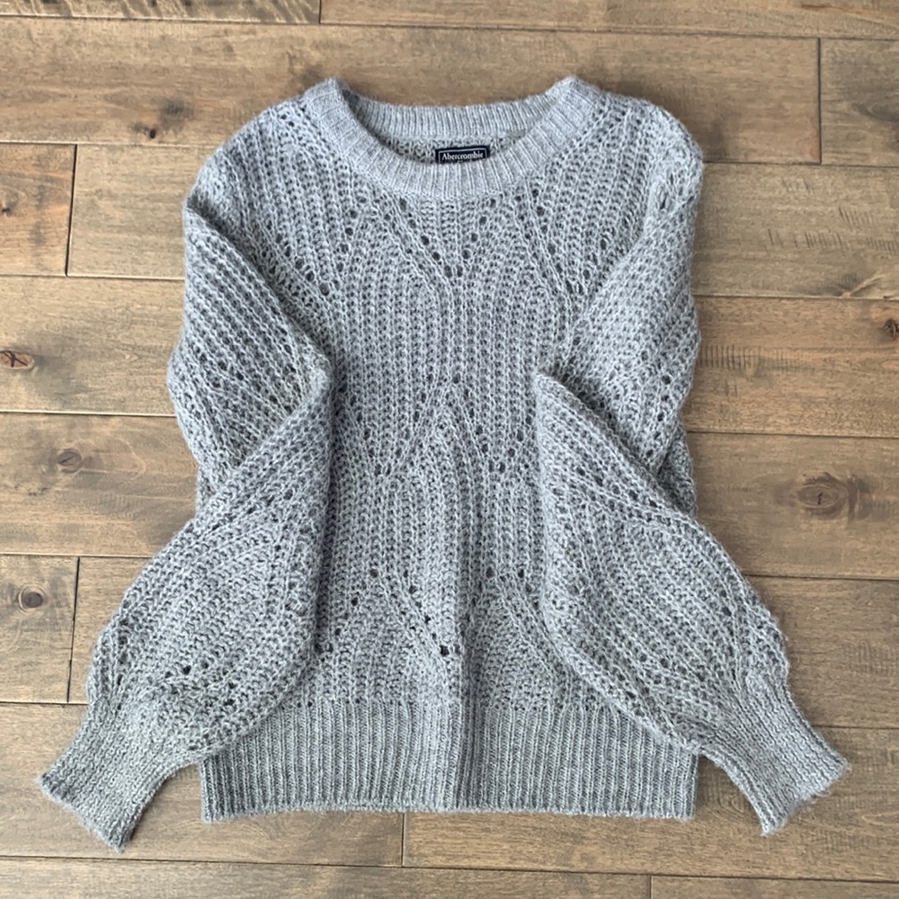 Abercrombie & Fitch Sweater